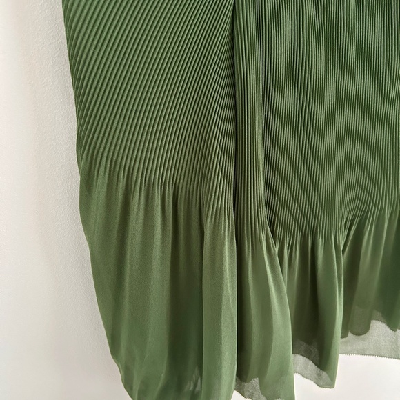 Aritzia Off the Shoulder Blouse Top Green Long Sleeve Size XS - Picture 8 of 17